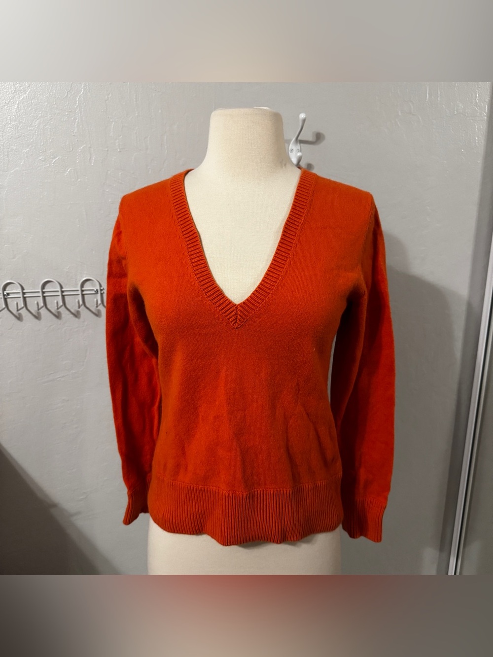 Y2K Eddie Bauer Orange V-Neck Sweater